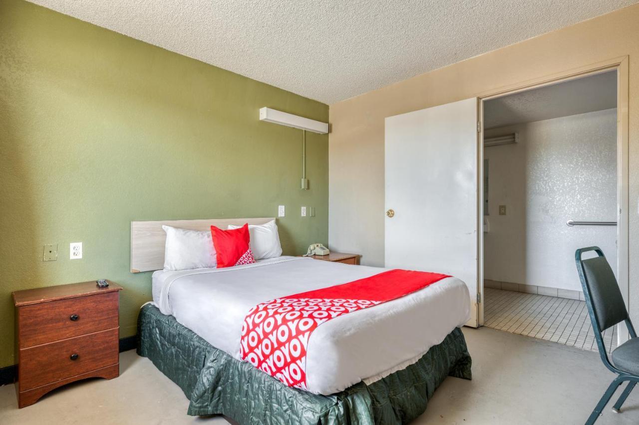 Oyo Hotel Tucson Downtown Extérieur photo